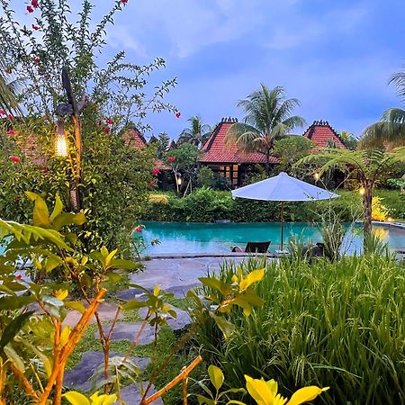 Arya Arkananta Resort & Spa ウブド エクステリア 写真