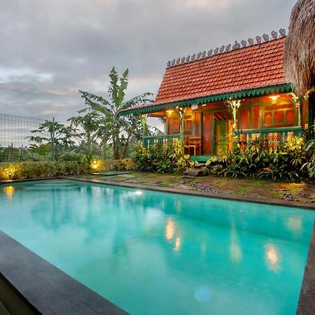 Arya Arkananta Resort & Spa ウブド エクステリア 写真